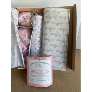 ASHTON DRAKE GALLERY YOLANDAS LULLABY BABY PORCELAIN ROCK A BYE BABY DOLL W/ COA